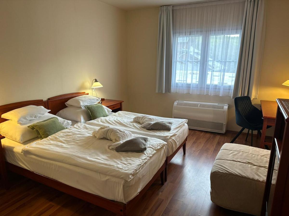 Szent Orban Erdei Wellness Hotel Es Residence Kóspallag Exteriör bild
